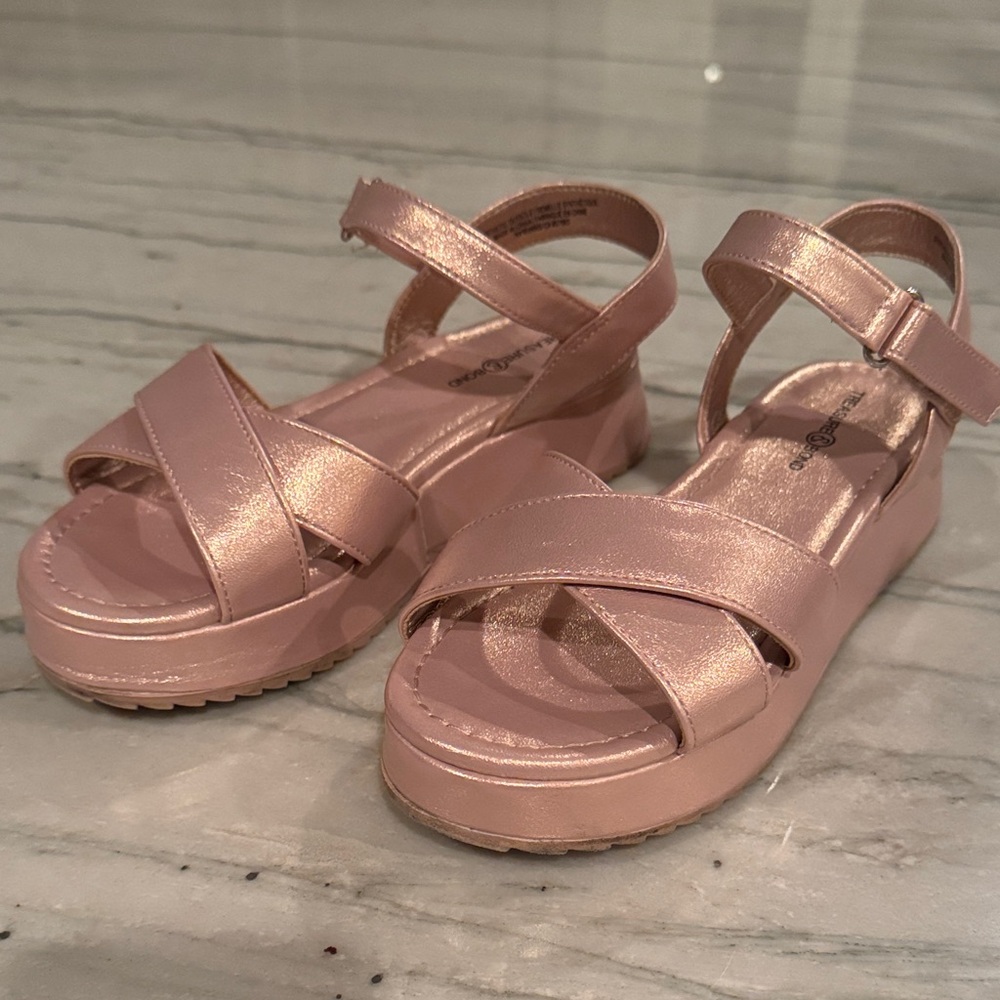 💖Treasure & Bond Blush Shimmer Strappy Sandals with Velcro Sz 3 Little Girl